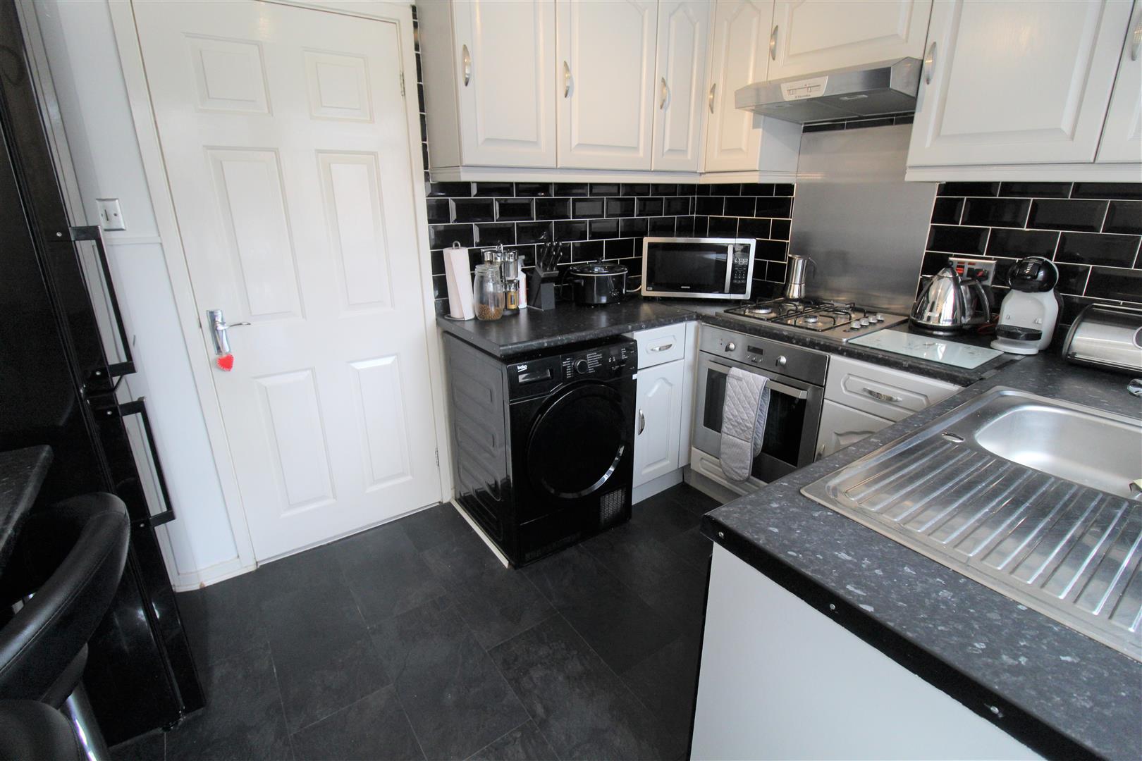 Kirkwall Grove, Milton, Stoke-On-Trent